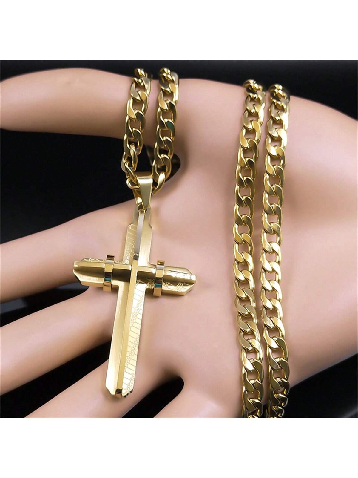 1pc Gold Stainless Steel Cross Pendant Necklace, Suitable For Men Daily Wear