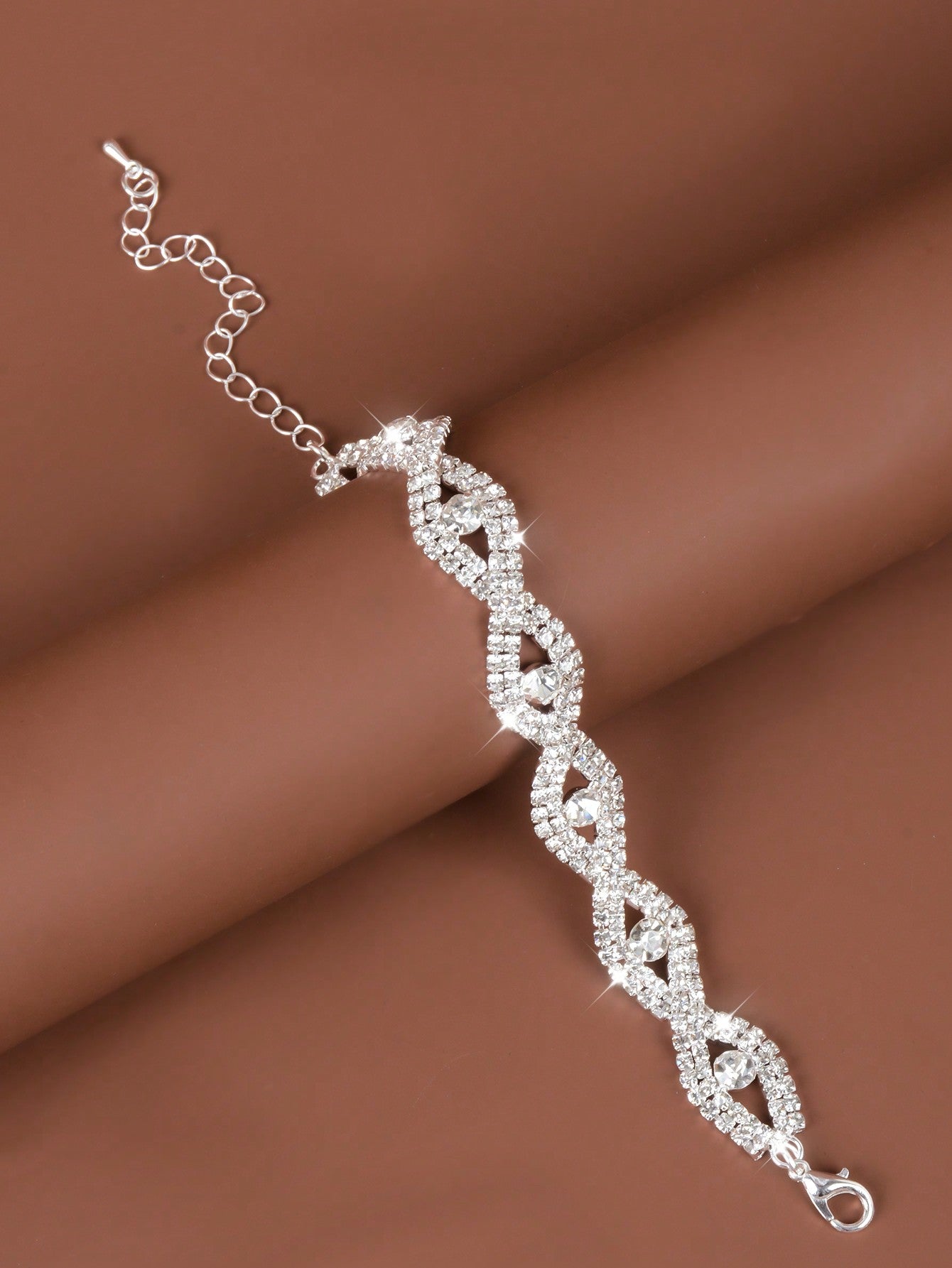 1pc Fashion Wide Water Diamond Bracelet For Women, Suitable For Daily Parties Or Wedding Jewelry