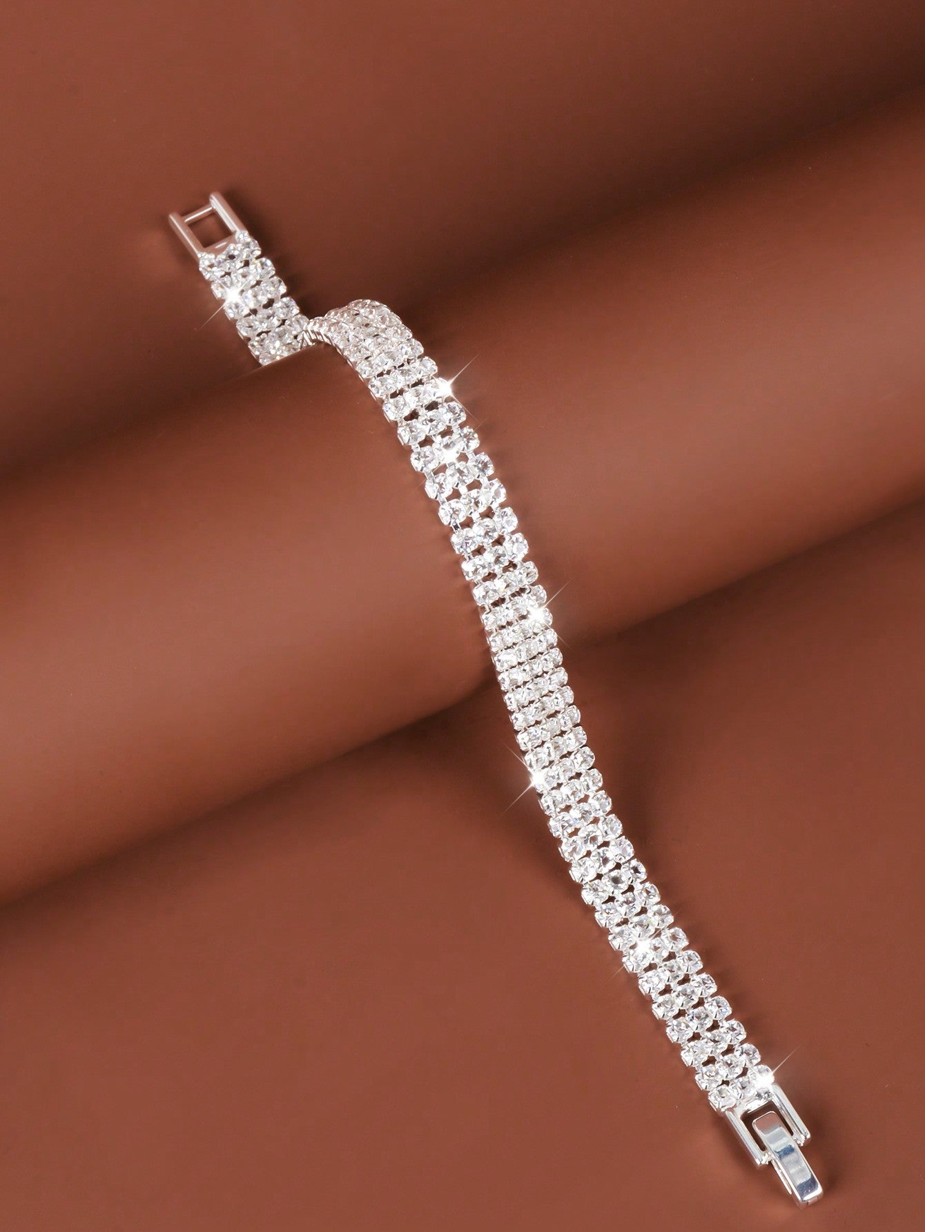 1pc Fashion Wide Water Diamond Bracelet For Women, Suitable For Daily Parties Or Wedding Jewelry