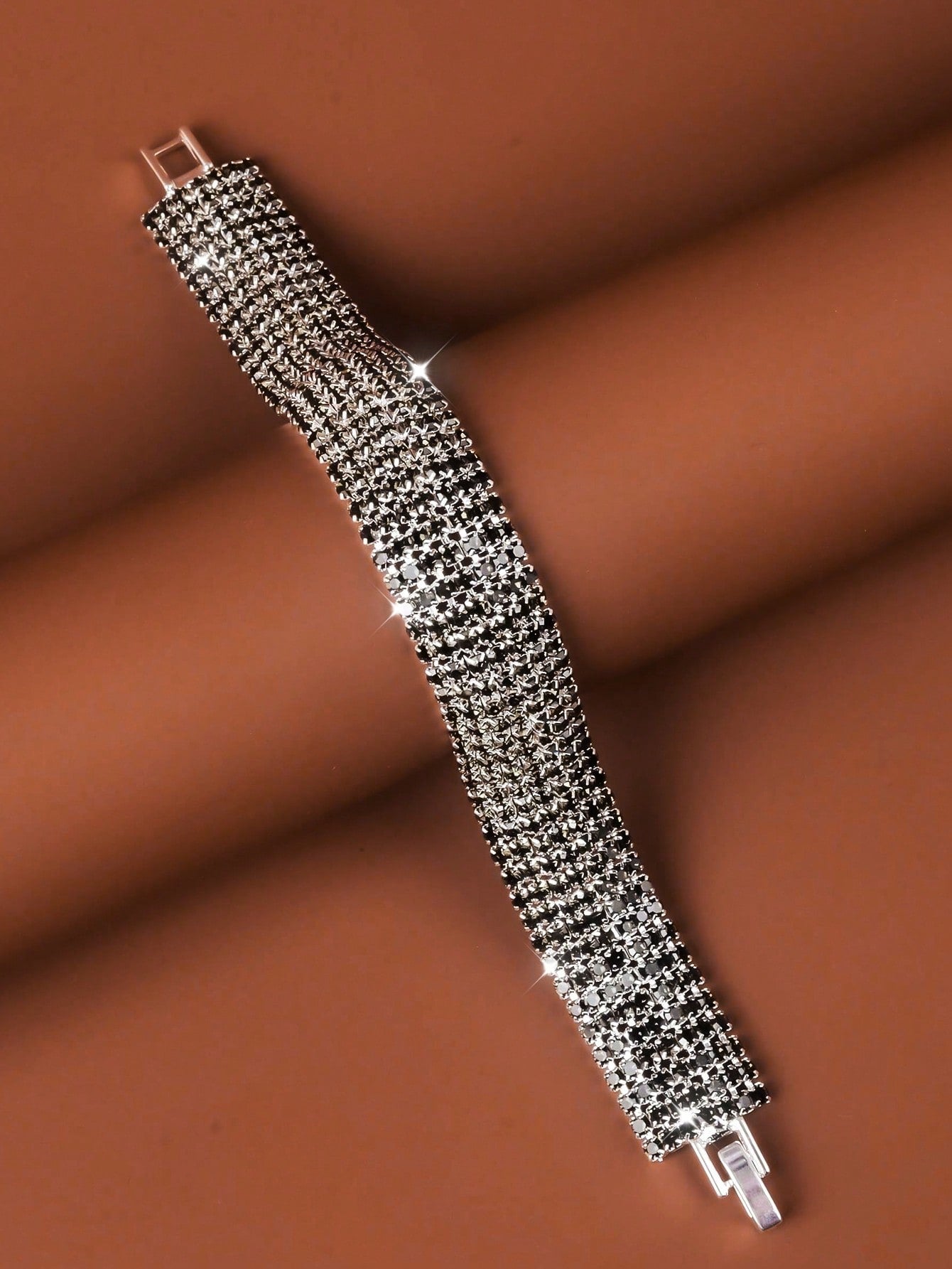 1pc Fashion Wide Water Diamond Bracelet For Women, Suitable For Daily Parties Or Wedding Jewelry