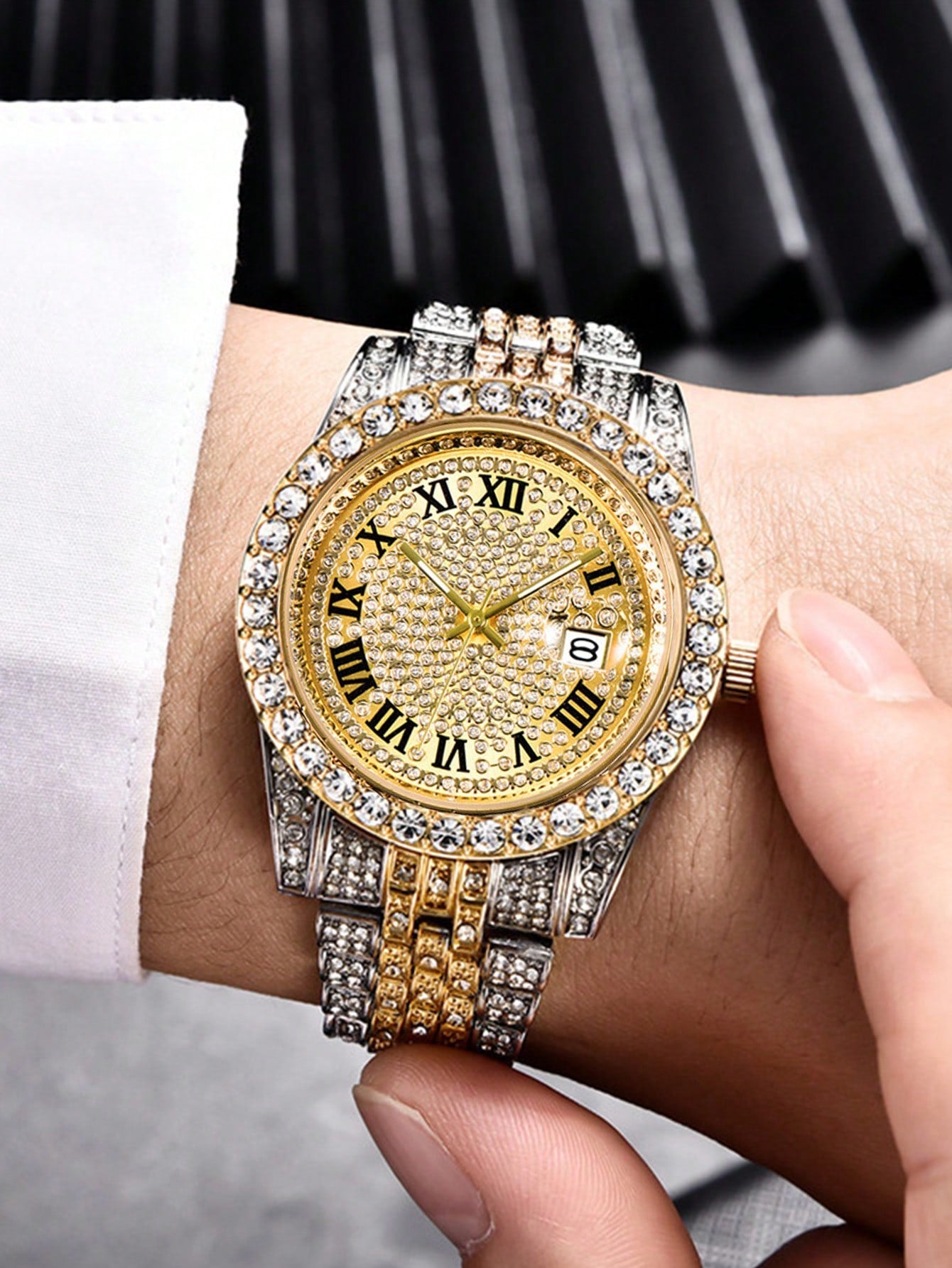 1pc/Set Men's Fashion Three-Eye Roman Scale Full Rhinestone Dial Simple Full Rhinestone Steel Band Quartz Watch, Suitable For Birthday, Anniversary, Back To School Season, Halloween, S