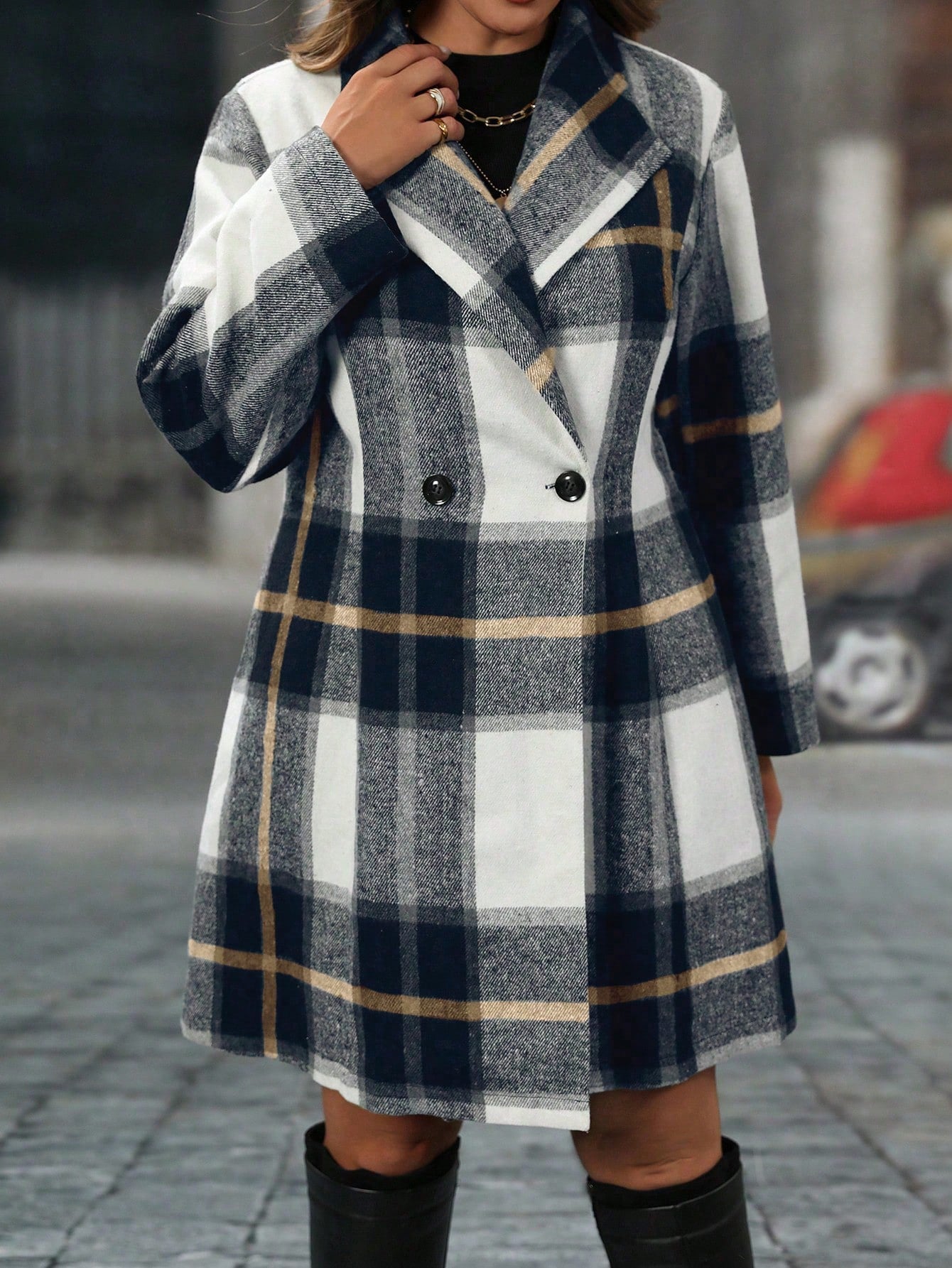 LUNE Plus Size Women Plaid Lapel Long Sleeve Casual Woolen Coat, Autumn/Winter